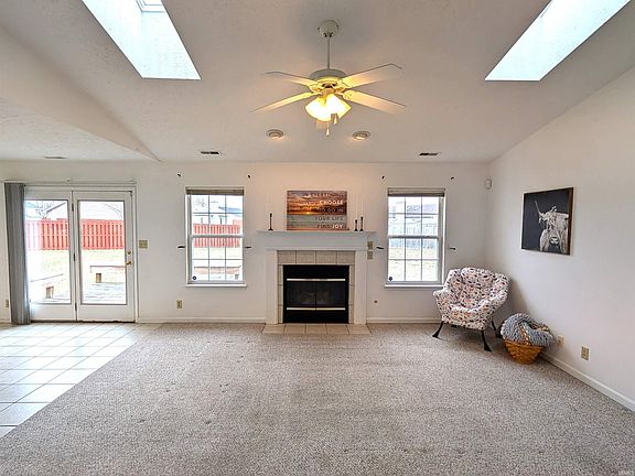 2nd image of 1821 Starks Cir