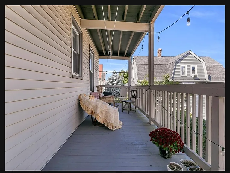 82 Elmira St #3 — Photo 7