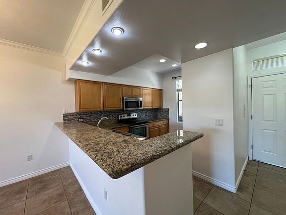 4th image of 19777 N 76th St APT 1137