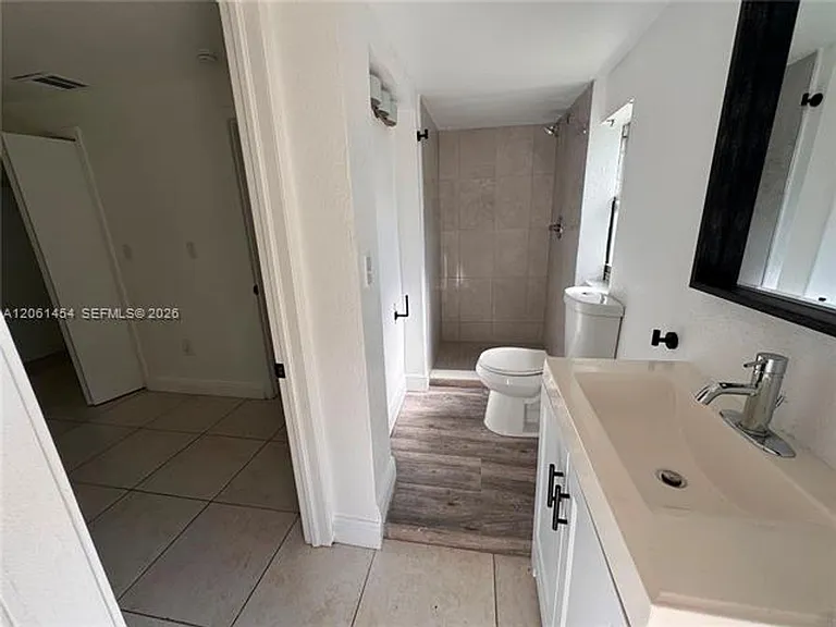 124 NW 89th St #124 — Photo 6