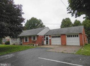 1231 S Main St, Chambersburg, PA 17201