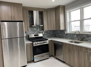 3112 38th St #6G, Astoria, NY 11103
