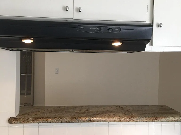 1331 Berkeley St #3 — Photo 12