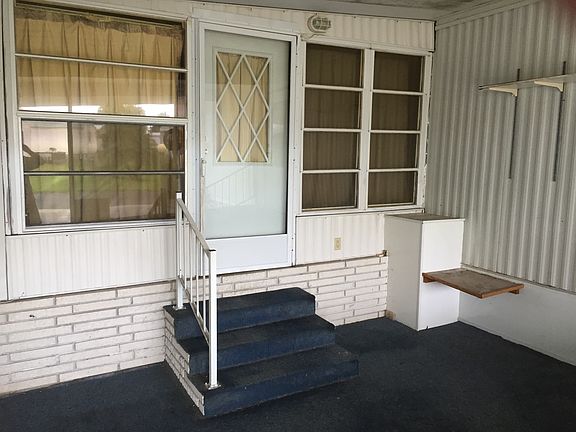 3rd image of 166 Tara Ln