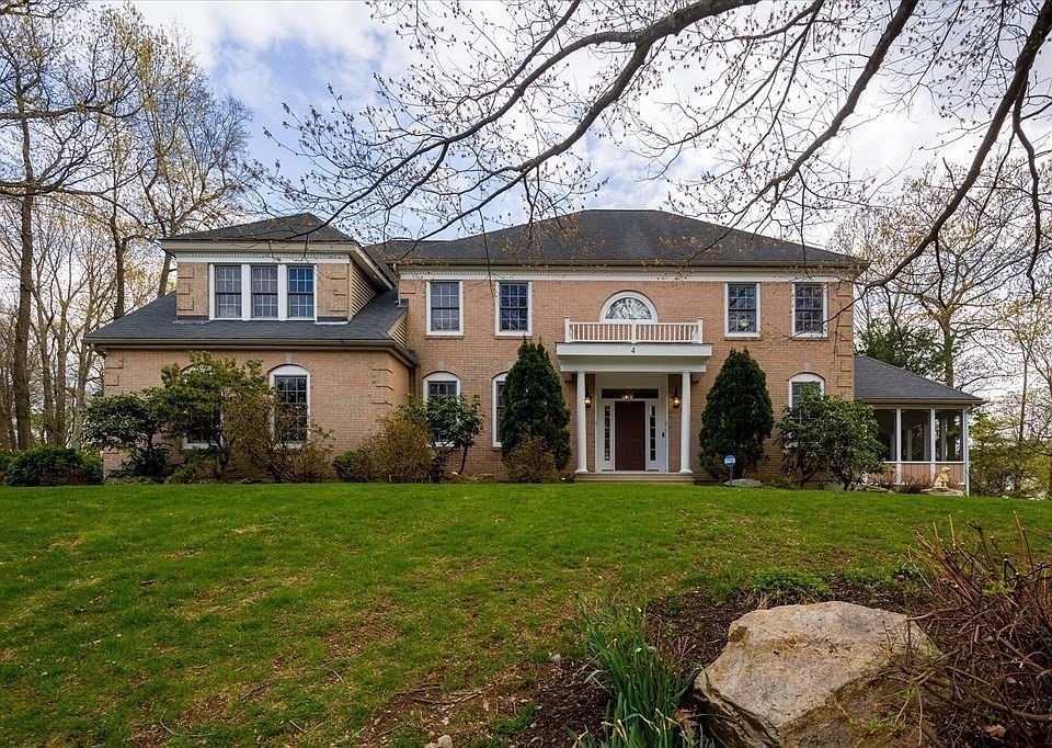 4 Sheehan Dr, Shrewsbury, MA 01545 Zillow