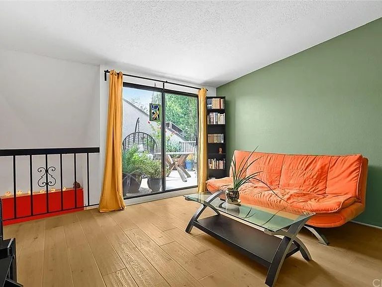 330 Cordova St #330 — Photo 7