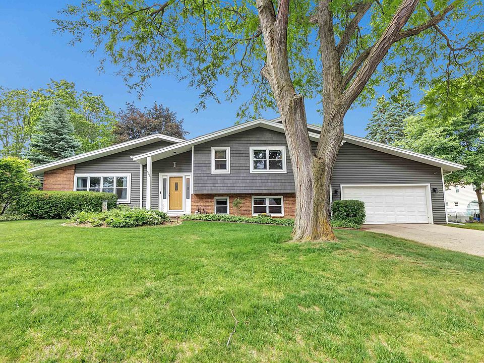 1st image of 495 Edelweiss Dr