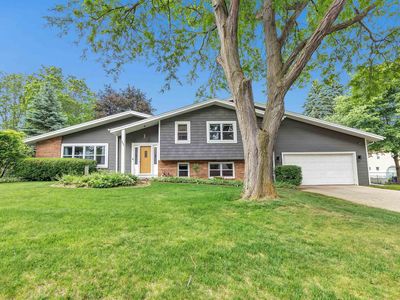 495 Edelweiss Dr, Green Bay, WI, 54302