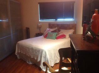 812 Ixora Ln, Plantation, FL 33317