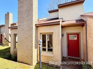 34 Park Crest Pl, Jackson, MS 39211