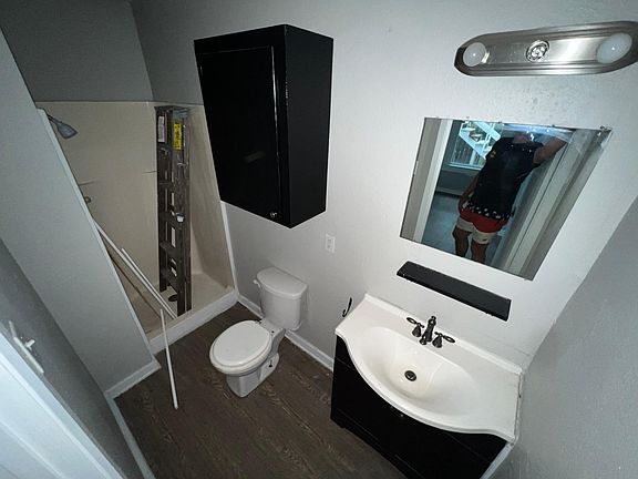 4th image of 1129 Boulevard St APT 1
