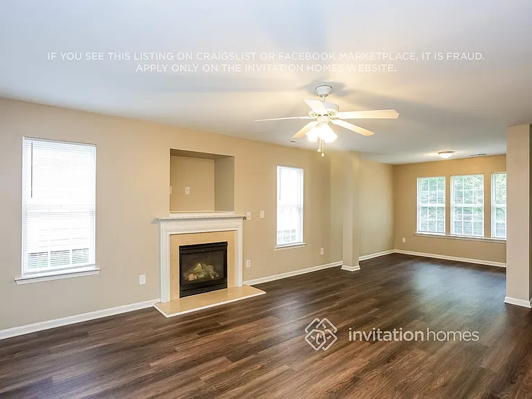 109 Newport Dr — Photo 5