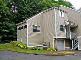 928 S Main St, Middletown, CT 06457