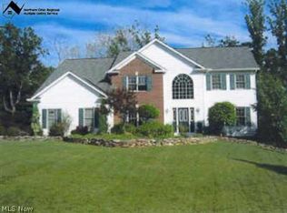 766 Ravenhill Rd, Northfield, OH 44067