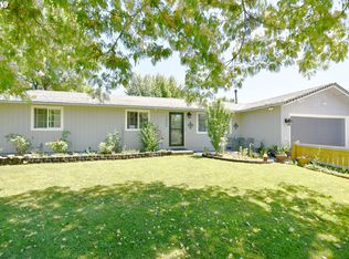 1520 Corona Ave, Medford, OR 97504