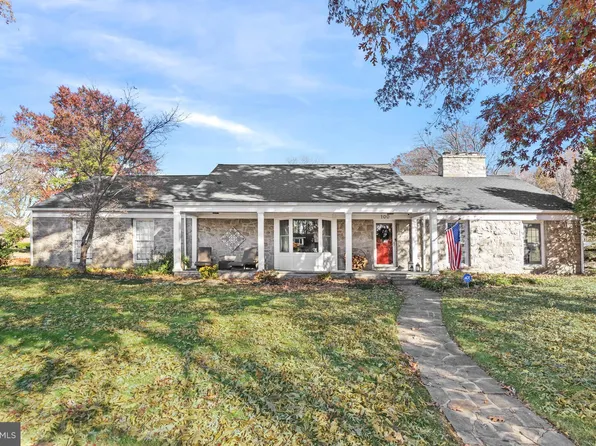 100 Dexter Rd, Wilmington, DE 19803