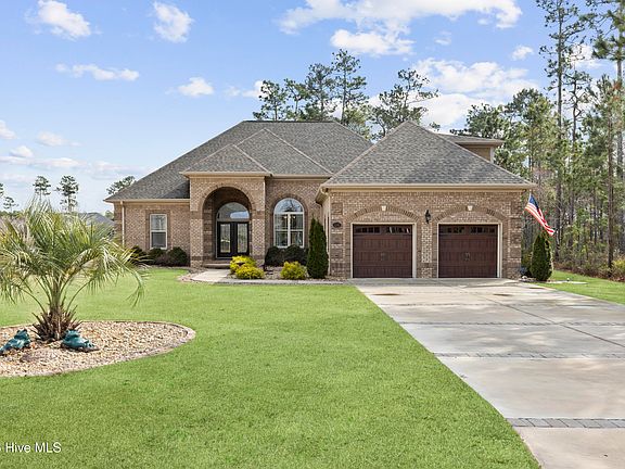 3rd image of 1241 St Simons Drive SE