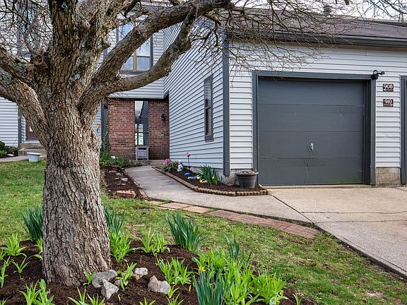 3rd image of 908 Lost Valley Ct
