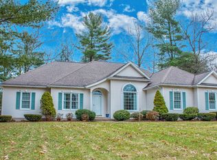 166 Millbrook Dr, East Longmeadow, MA 01028
