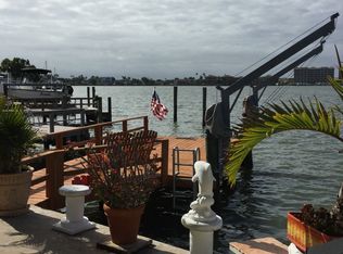 501 180th Ave E, Redington Shores, FL 33708