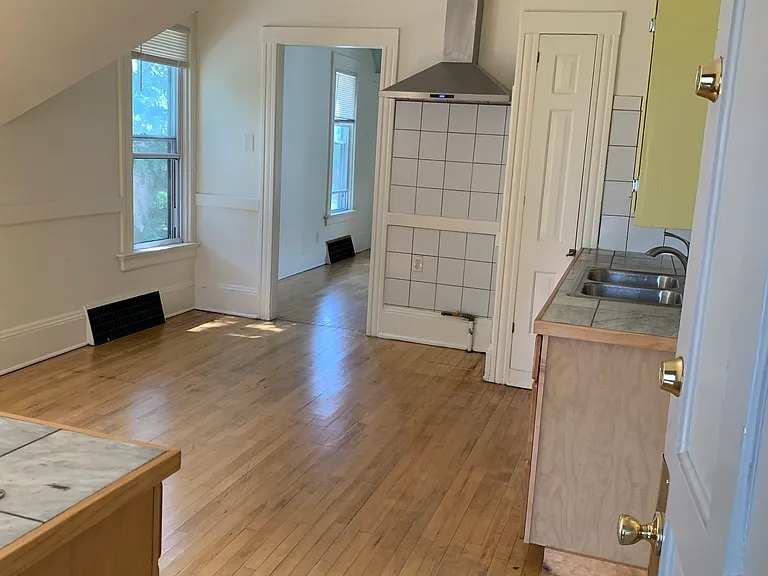 3102 N Pierce St — Photo 7