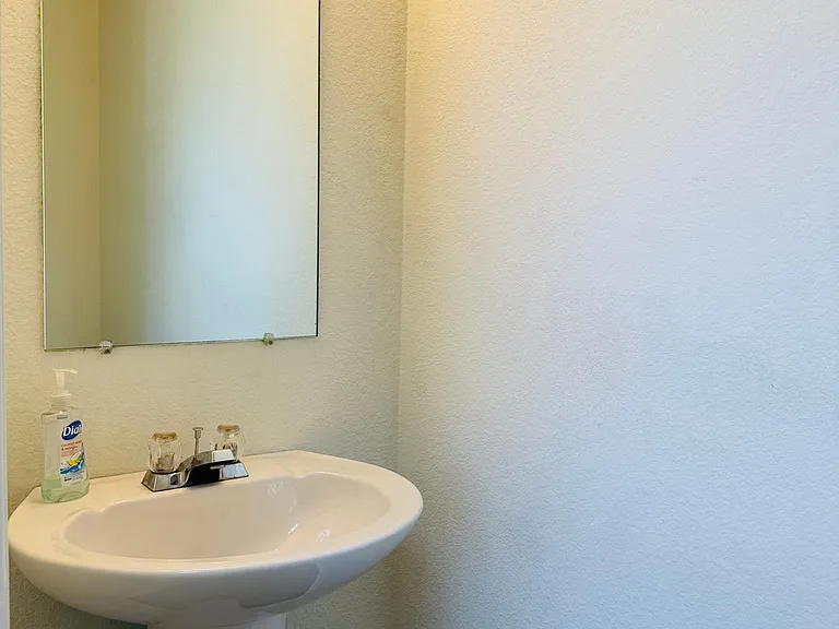 765 Lowe Dr — Photo 5