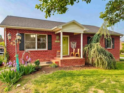 222 1st St, Broadway, VA, 22815