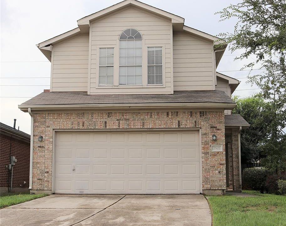 1st image of 7507 River Pines Dr