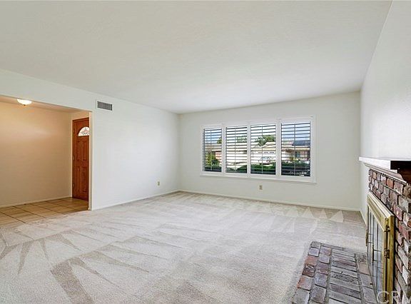 5th image of 936 E Chalynn Ave