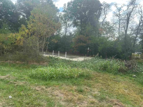 E Landon Ln, Orange, TX 77632