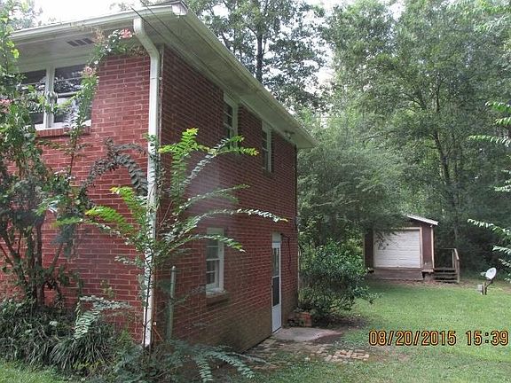 3rd image of 2475 Kemp Dr
