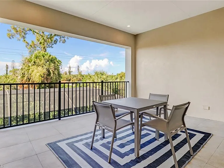 2875 Coco Lakes Dr — Photo 20