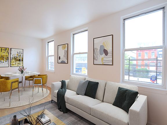 4th image of 1871 Amsterdam Ave #3