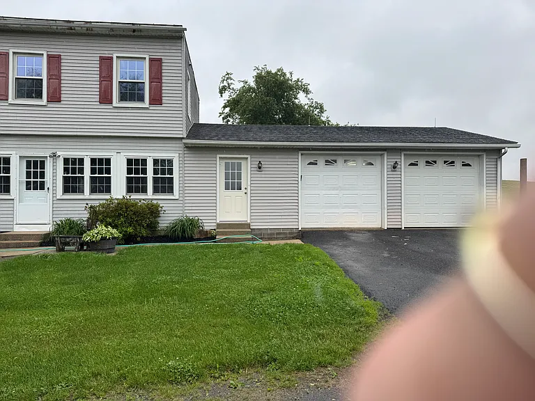 7 Strausstown Rd — Photo 2