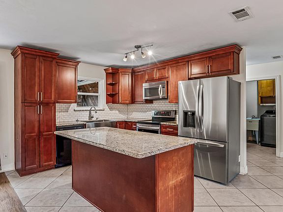 5th image of 1937 Sageway Dr