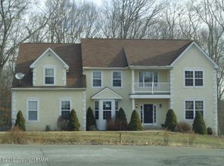 2498 Horseshoe Dr, East Stroudsburg, PA 18301