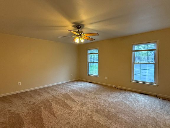 5th image of 8607 Leslie Ct