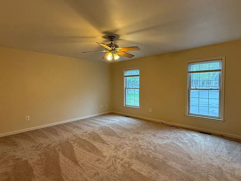 8607 Leslie Ct — Photo 5