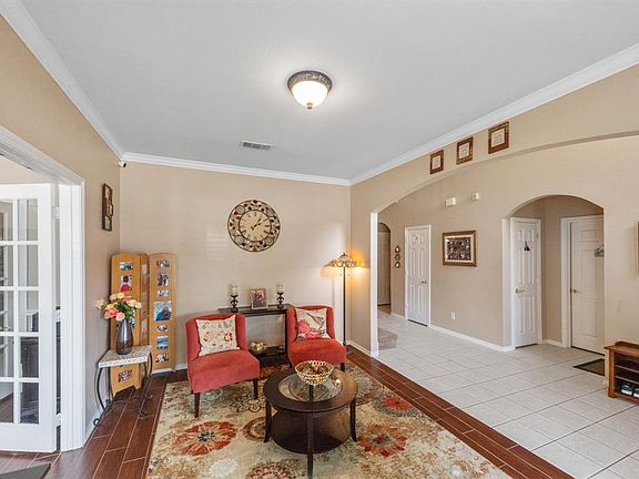 5th image of 10812 Ashmont Ln