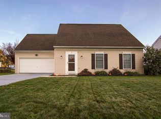 3 Royal Palm Dr, Mechanicsburg, PA 17050