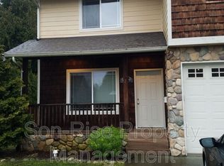 412 10th St #A, Lynden, WA 98264