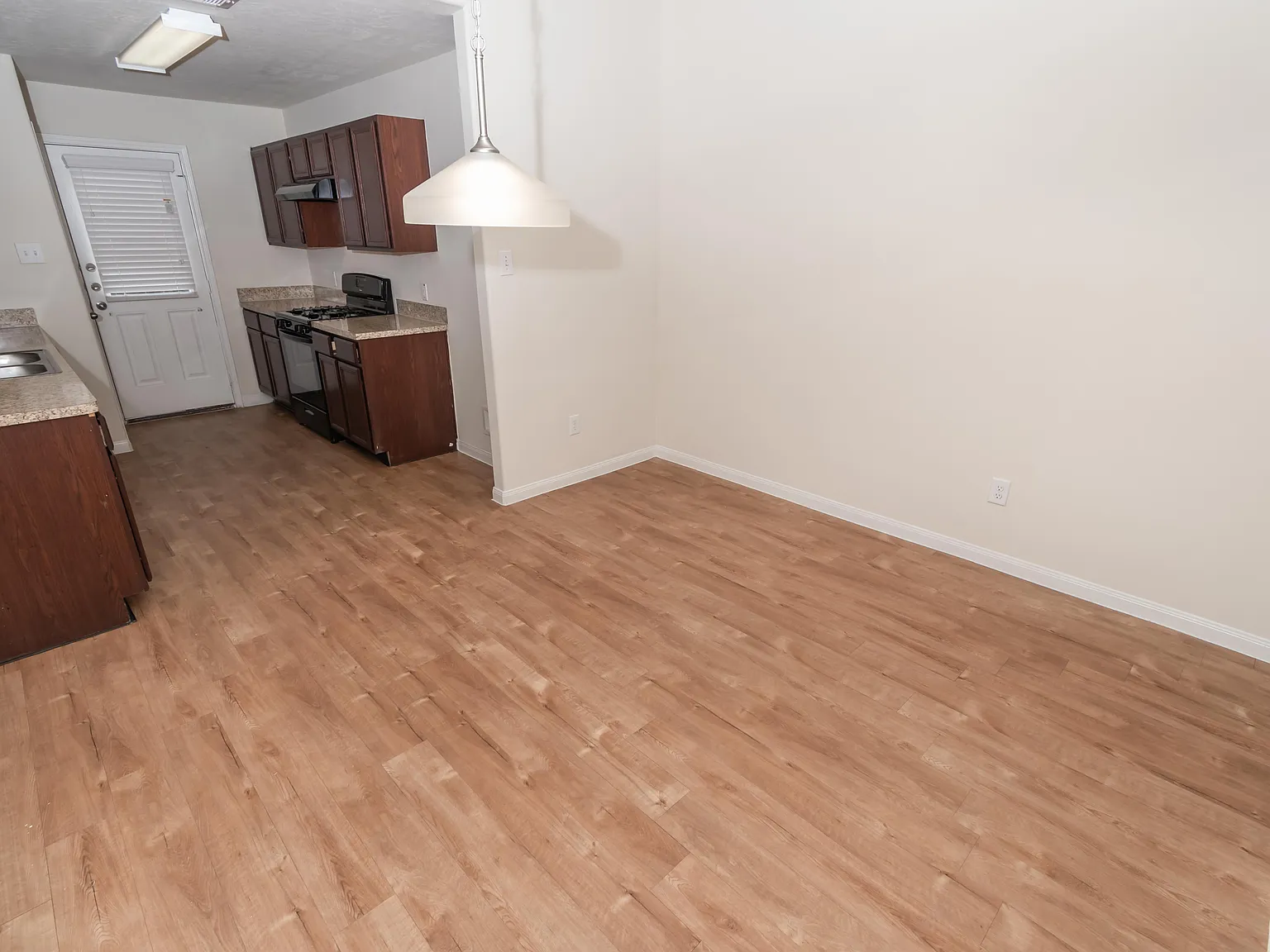Southview Villas — Photo 3