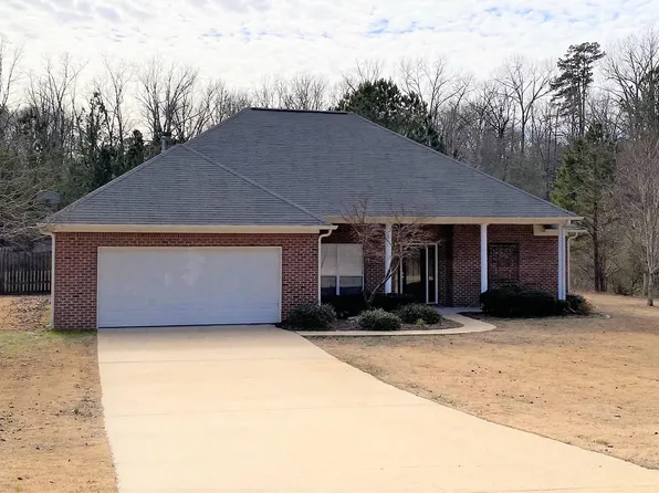 209 Selena Dr, Fulton, MS 38843
