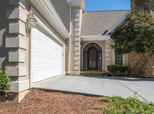 207 Willows Ridge Ct, Johnson City, TN 37601