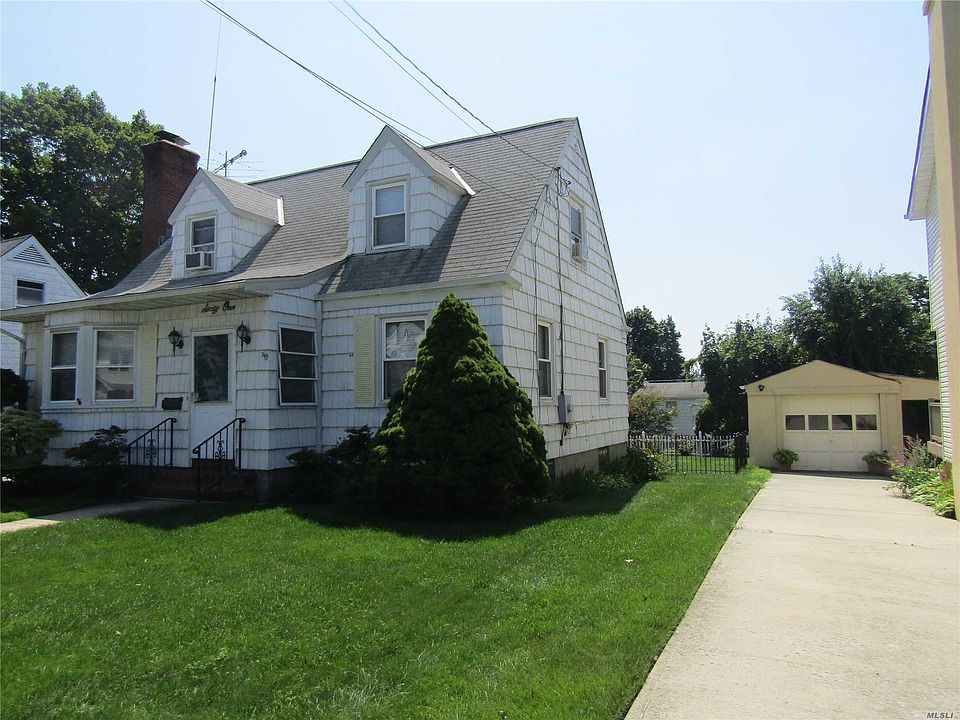 1st image of 61 Netherwood Dr