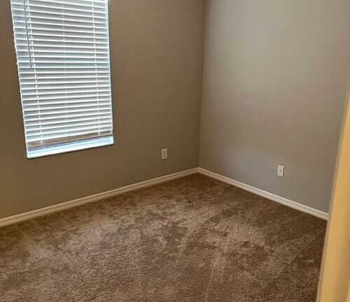 4th image of 3051 Retreat View Cir #0