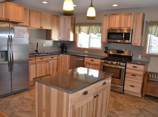 1418 W Wanda Ave, Milwaukee, WI 53221