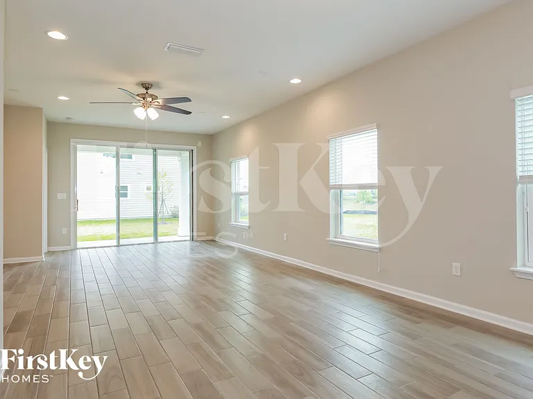 120 Concave Ln — Photo 4
