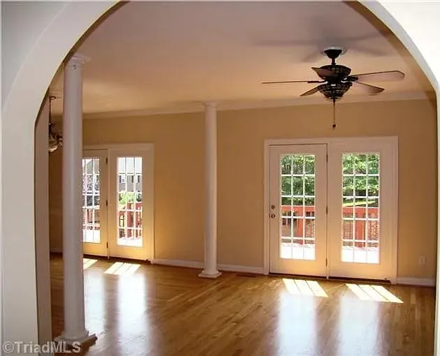 3410 Willow Wind Dr — Photo 3