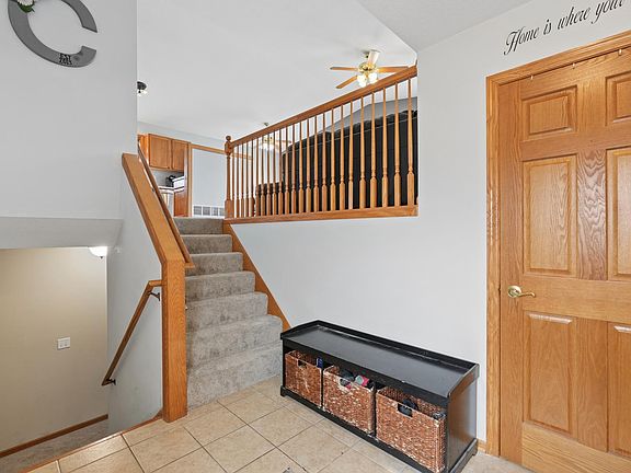 2nd image of 105 Capelle St